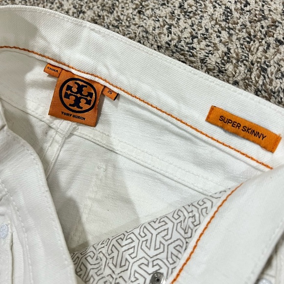 Tory Burch White Bootcut Jeans Brand new, never worn,- Size 25 Inseam 34. NWOT - Picture 6 of 7